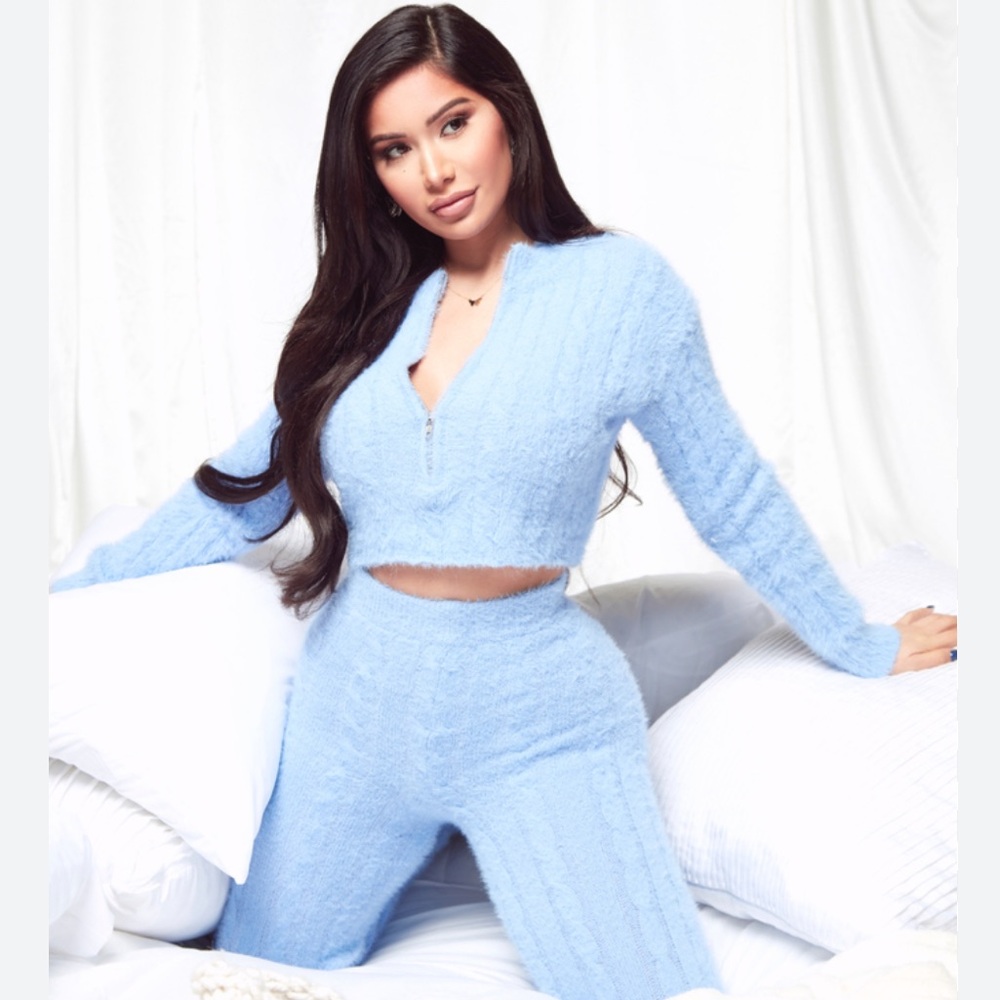 <3 Fuzzy co-ord periwinkle set